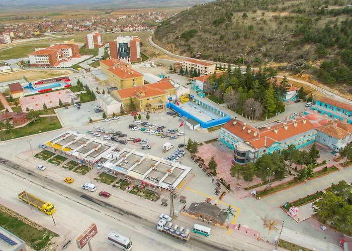 Sahi̇b Ata Termal فندق